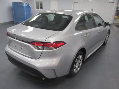 Classic Silver Metallic 2023 Toyota Corolla LE