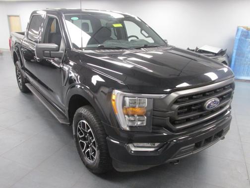 AGATE BLACK METALLIC 2023 Ford F-150 XLT