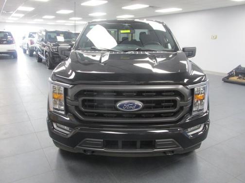 AGATE BLACK METALLIC 2023 Ford F-150 XLT