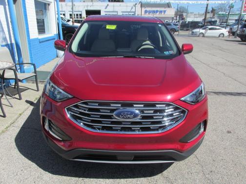 2022 Ford Edge SEL