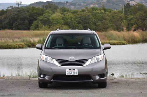 2013 Toyota Sienna XLE