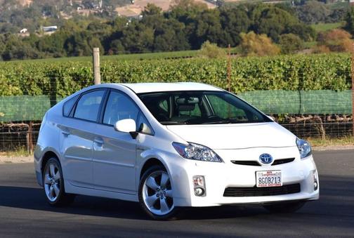 Blizzard Pearl 2010 Toyota Prius V