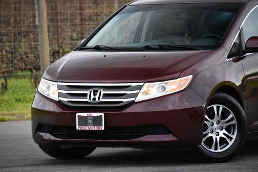 Dark Cherry Pearl 2011 Honda Odyssey EX