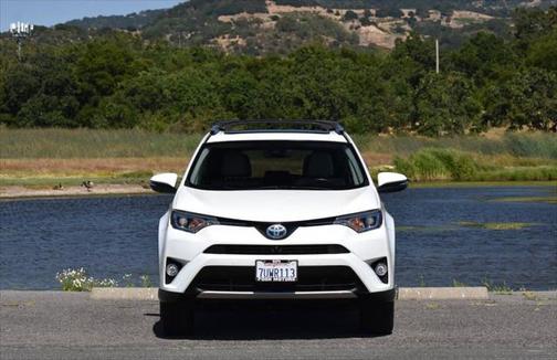 2016 Toyota RAV4 Hybrid SE