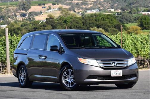 Smoky Topaz Metallic 2013 Honda Odyssey EX