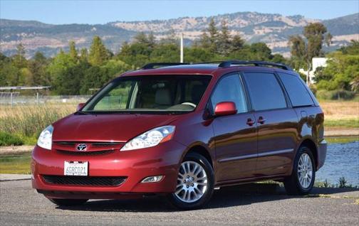 2009 Toyota Sienna XLE