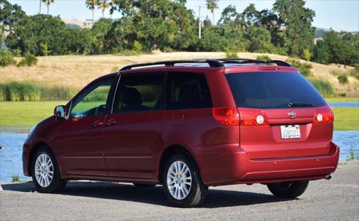 2009 Toyota Sienna XLE