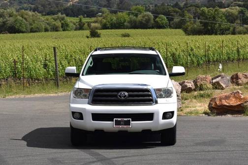 Super White 2011 Toyota Sequoia SR5