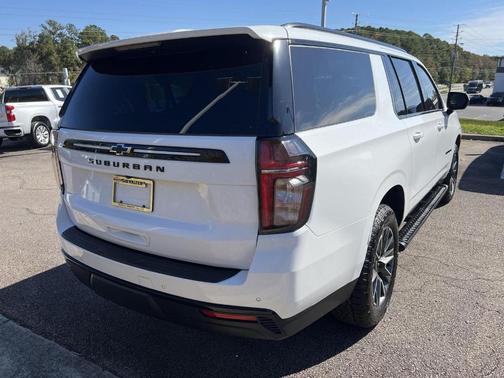 2023 Chevrolet Suburban Z71