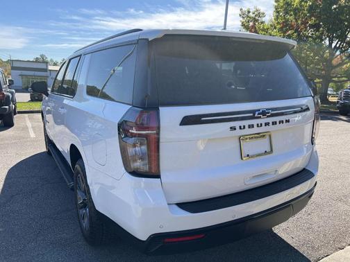 2023 Chevrolet Suburban Z71