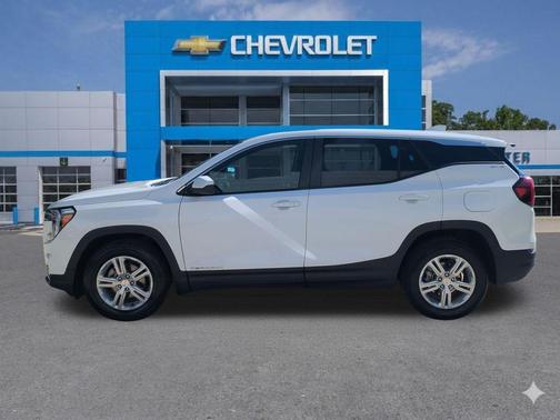 Summit White 2024 GMC Terrain SLE