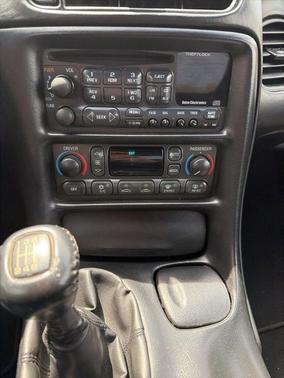 2004 Chevrolet Corvette Base