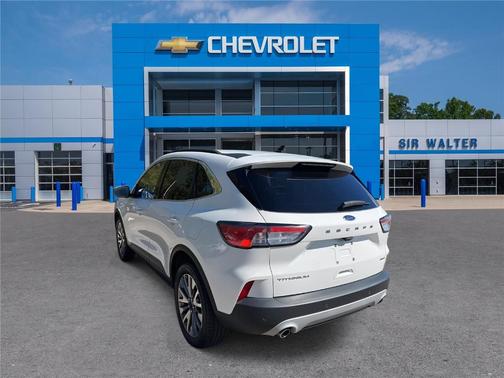 2022 Ford Escape Titanium