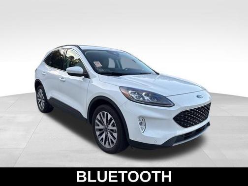 2022 Ford Escape Titanium