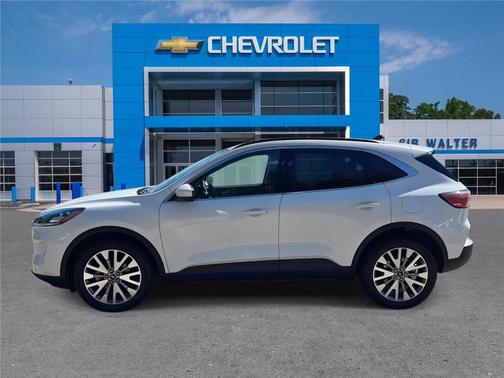 2022 Ford Escape Titanium