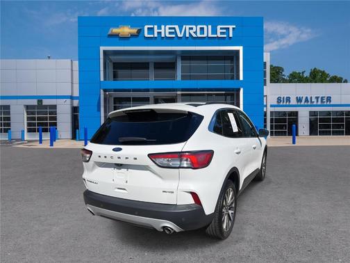 2022 Ford Escape Titanium