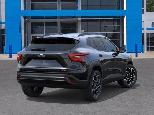 Mosaic Black Metallic 2026 Chevrolet Trax 2RS