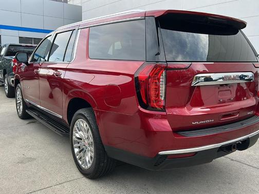2023 GMC Yukon XL SLT