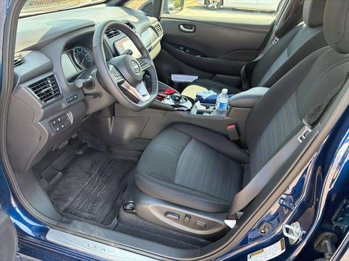 2025 Nissan Leaf SV PLUS