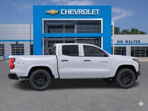Summit White 2026 Chevrolet Colorado WT