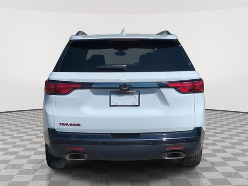 Summit White 2023 Chevrolet Traverse Premier