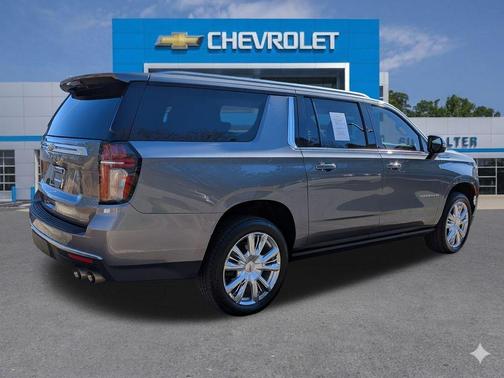 2022 Chevrolet Suburban High Country