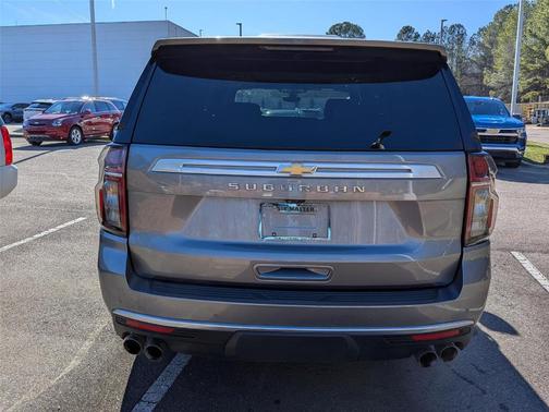 2022 Chevrolet Suburban High Country