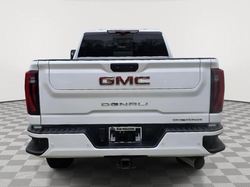 2024 GMC Sierra 2500 Denali