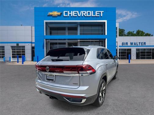 2024 Volkswagen Atlas Cross Sport 2.0T SE w/Technology