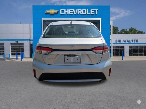 Classic Silver Metallic 2021 Toyota Corolla LE