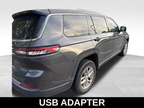 2022 Jeep Grand Cherokee L Laredo