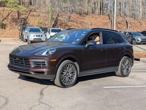 2023 Porsche Cayenne Base