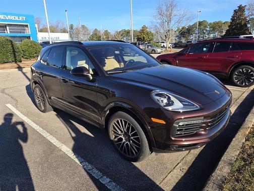 2023 Porsche Cayenne 