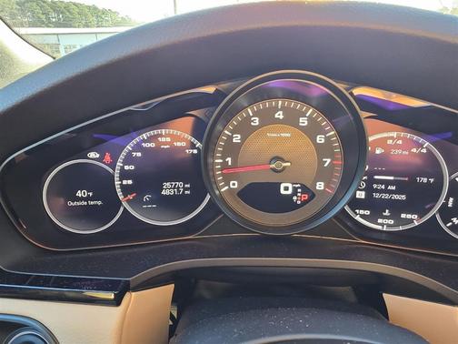 2023 Porsche Cayenne 