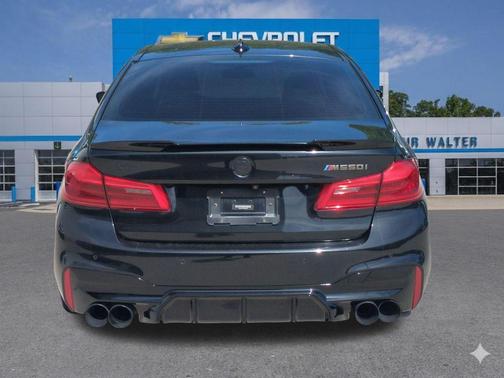 Black Sapphire Metallic 2018 BMW M550 i xDrive
