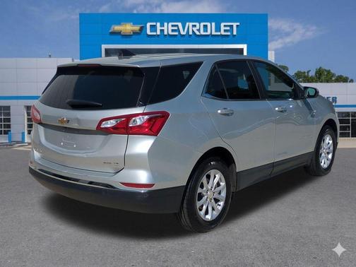 Silver Ice Metallic 2021 Chevrolet Equinox 2LT