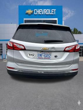 Silver Ice Metallic 2021 Chevrolet Equinox 2LT