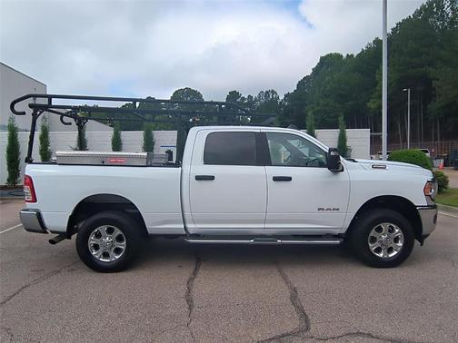Bright White Clearcoat 2023 RAM 2500 Big Horn