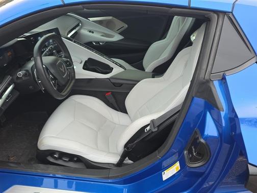 2023 Chevrolet Corvette Stingray w/2LT