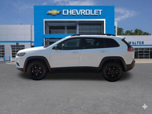 2022 Jeep Cherokee X