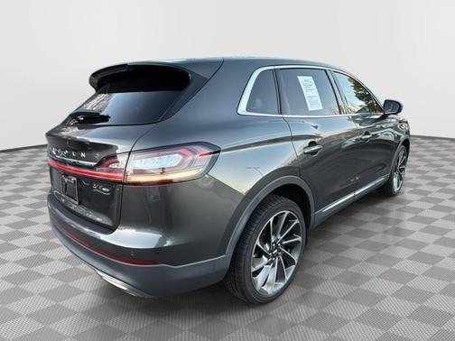 2019 Lincoln Nautilus Reserve