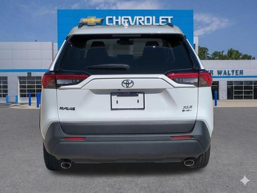 Ice 2025 Toyota RAV4 Hybrid XLE