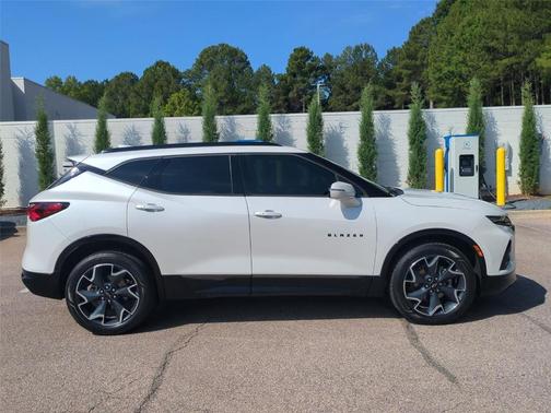 Iridescent Pearl Tricoat 2021 Chevrolet Blazer RS