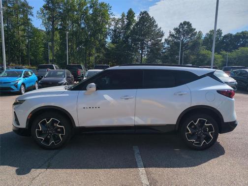 Iridescent Pearl Tricoat 2021 Chevrolet Blazer RS