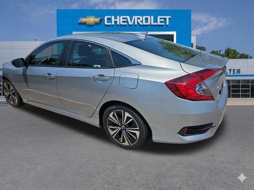 Lunar Silver Metallic 2017 Honda Civic EX-T