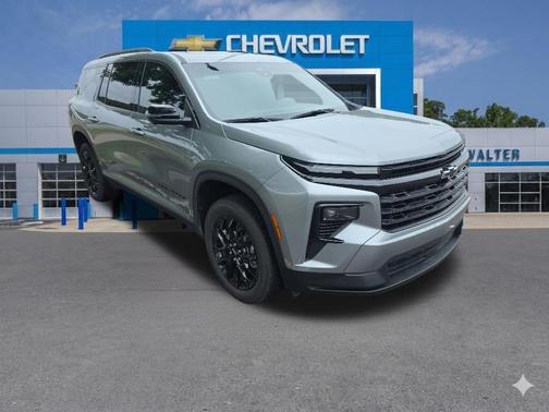 Sterling Gray Metallic 2024 Chevrolet Traverse LT