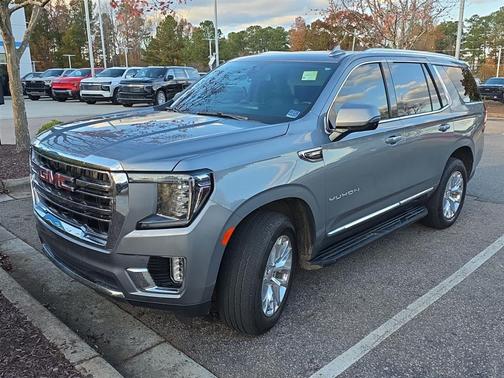 2022 GMC Yukon SLT