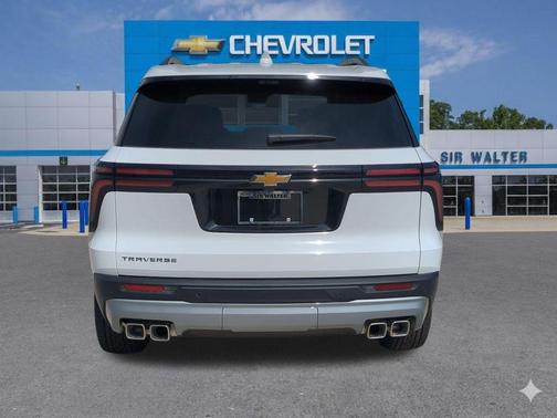 Summit White 2026 Chevrolet Traverse LT