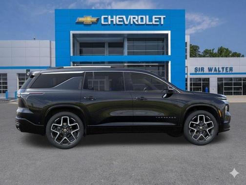 Mosaic Black Metallic 2026 Chevrolet Traverse High Country