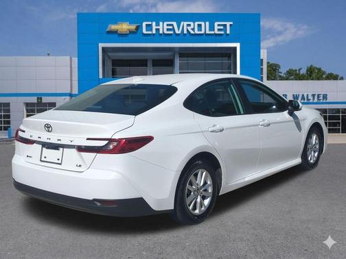 Ice 2025 Toyota Camry LE